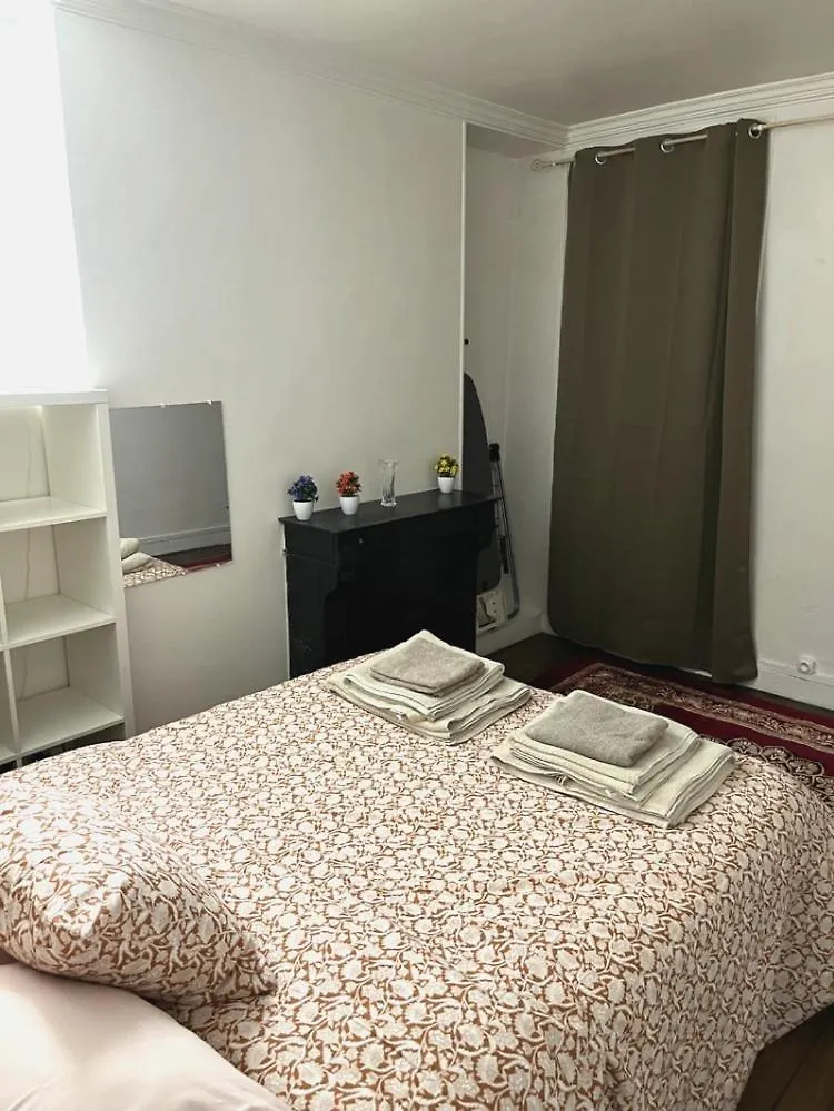 Appartement Avec Balcon Pres Sacre Coeur *